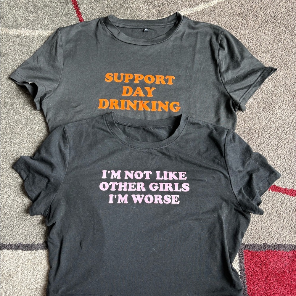 Bundle of 2 Graphic Crops